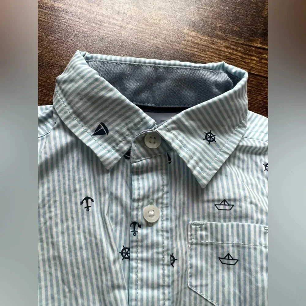 Carter’s | baby boys long sleeve pinstripe dress shirt. Size: 6M.​
